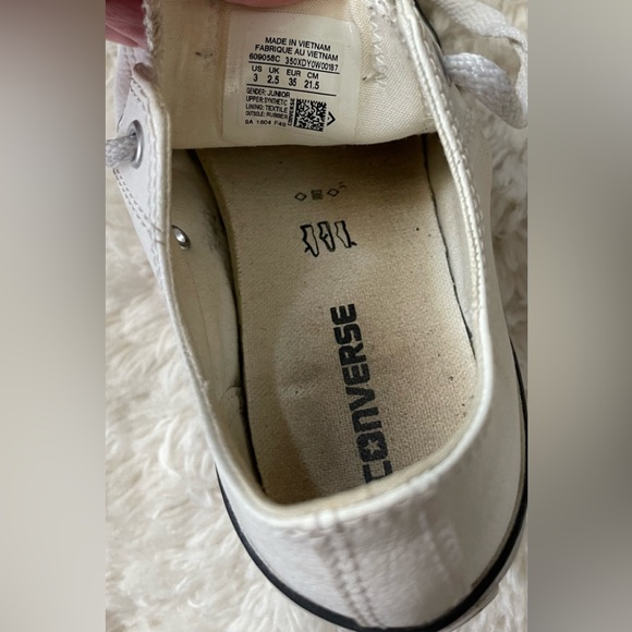 Converse All Star White Faux Leather Low Top Sneakers Size 3 Junior - Picture 9 of 11
